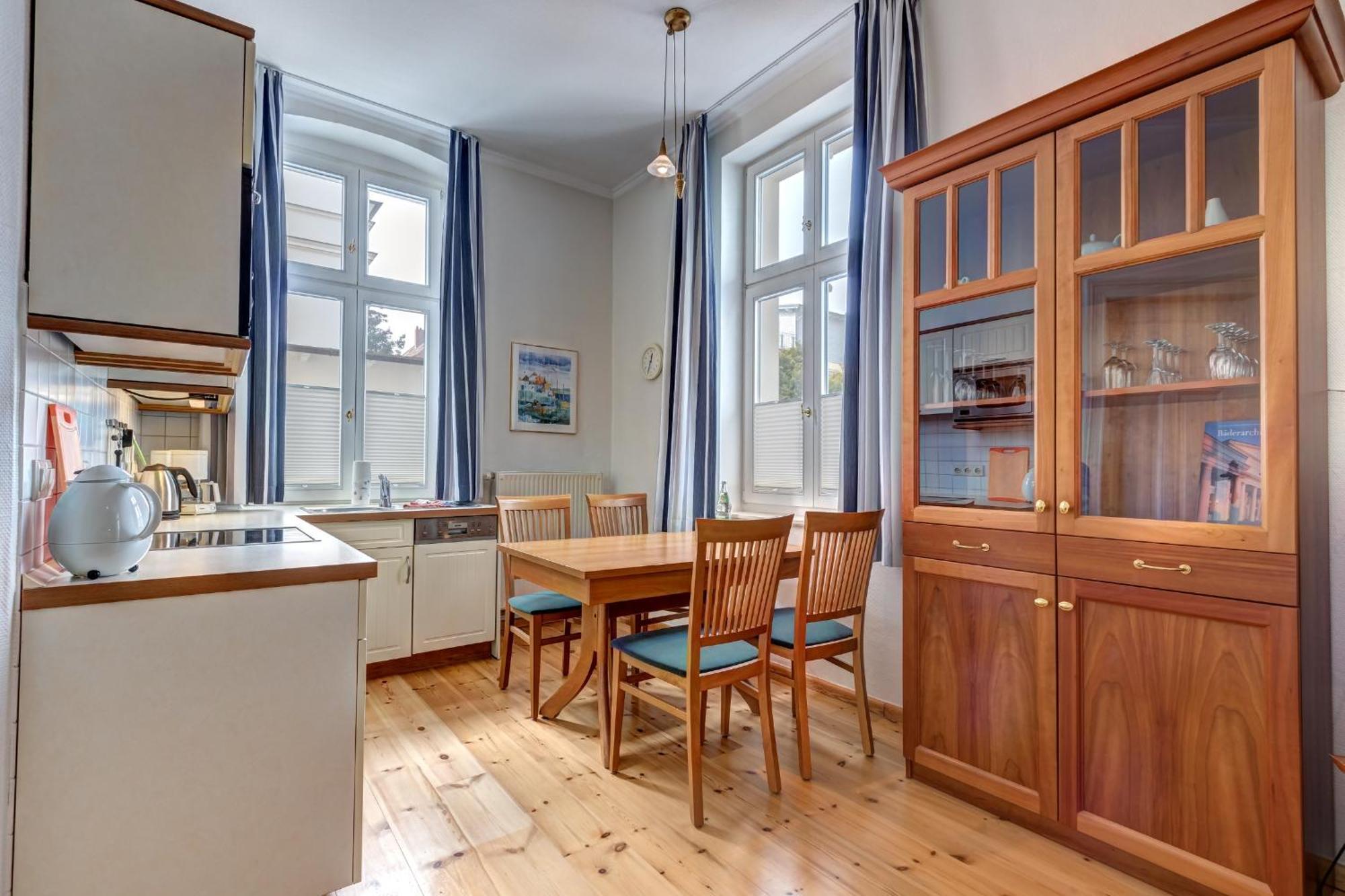 Villa Ahlbeck - Ferienwohnung Kuehlungsborn Heringsdorf  Exteriér fotografie